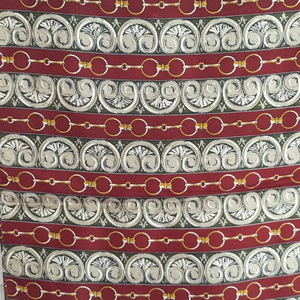 Echo Scarf, Silk, Oblong,‎ Burgundy and Tan, Horsebit, Arches Design, Vintage